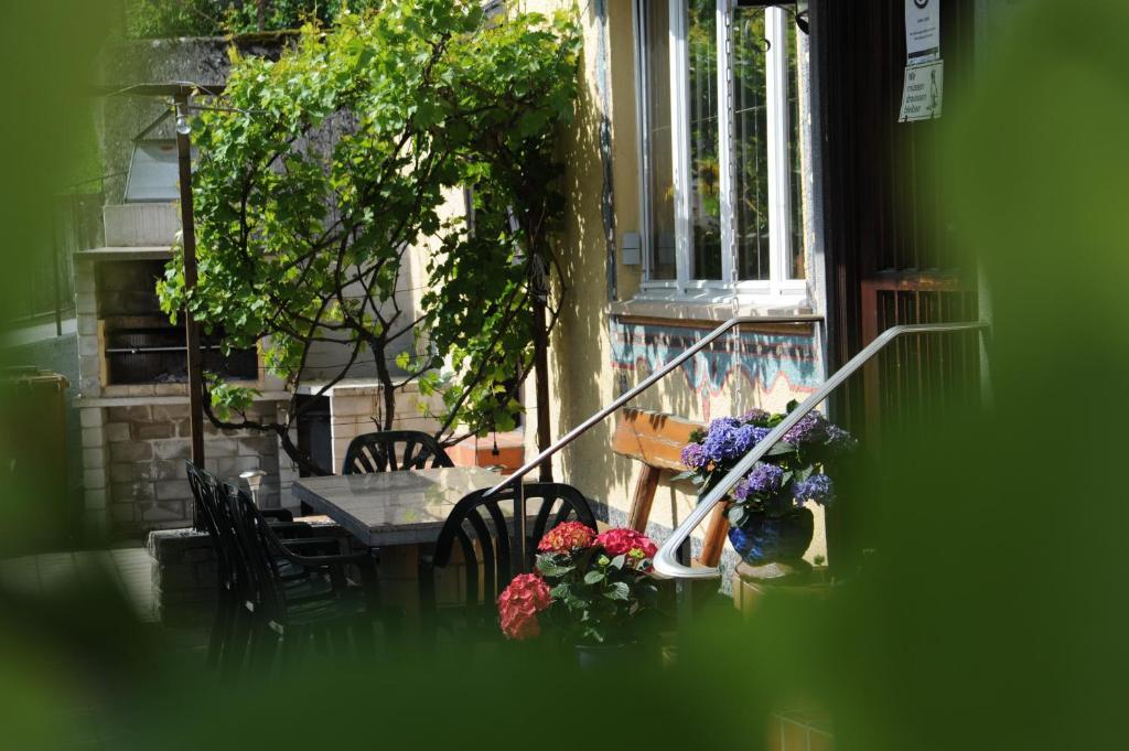 Gasthaus-Pension Fischerkeller Randegg Εξωτερικό φωτογραφία