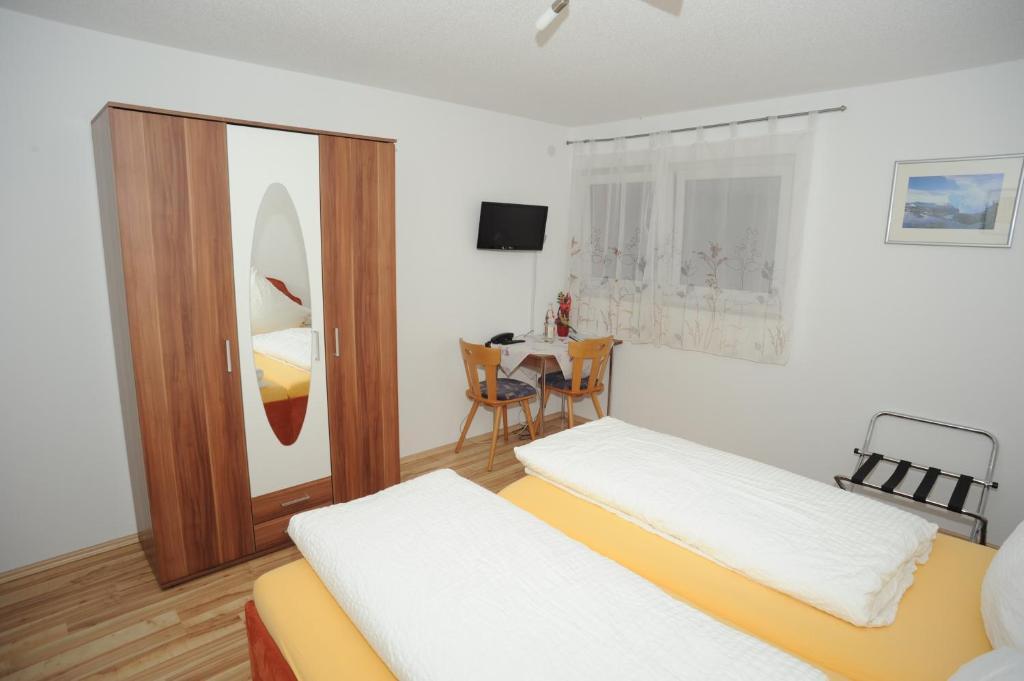 Gasthaus-Pension Fischerkeller Randegg Εξωτερικό φωτογραφία